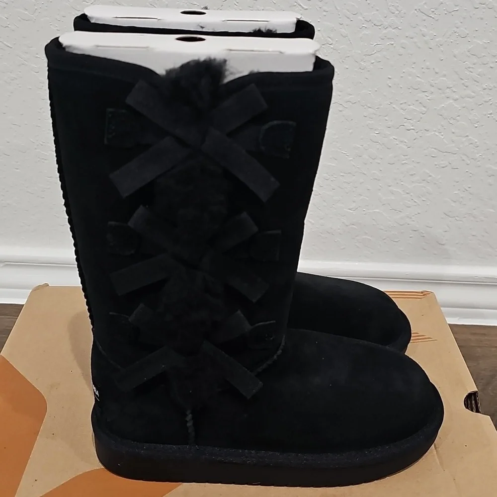 Koolaburra Victoria Tall Size 12 Boots